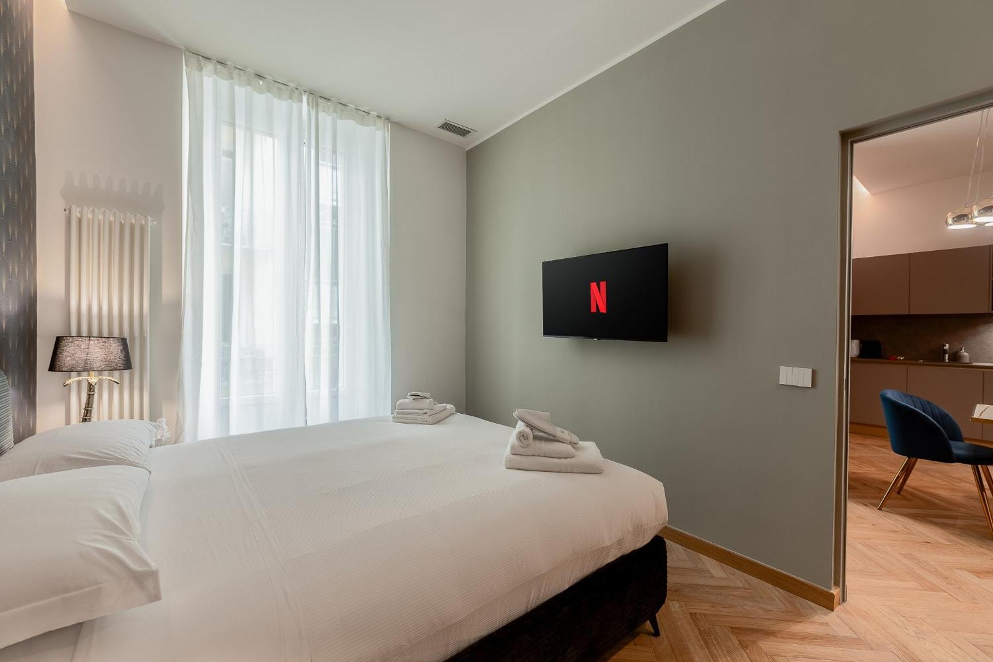 Luxury Apartment - Near Stazione Centrale Milan Exterior photo