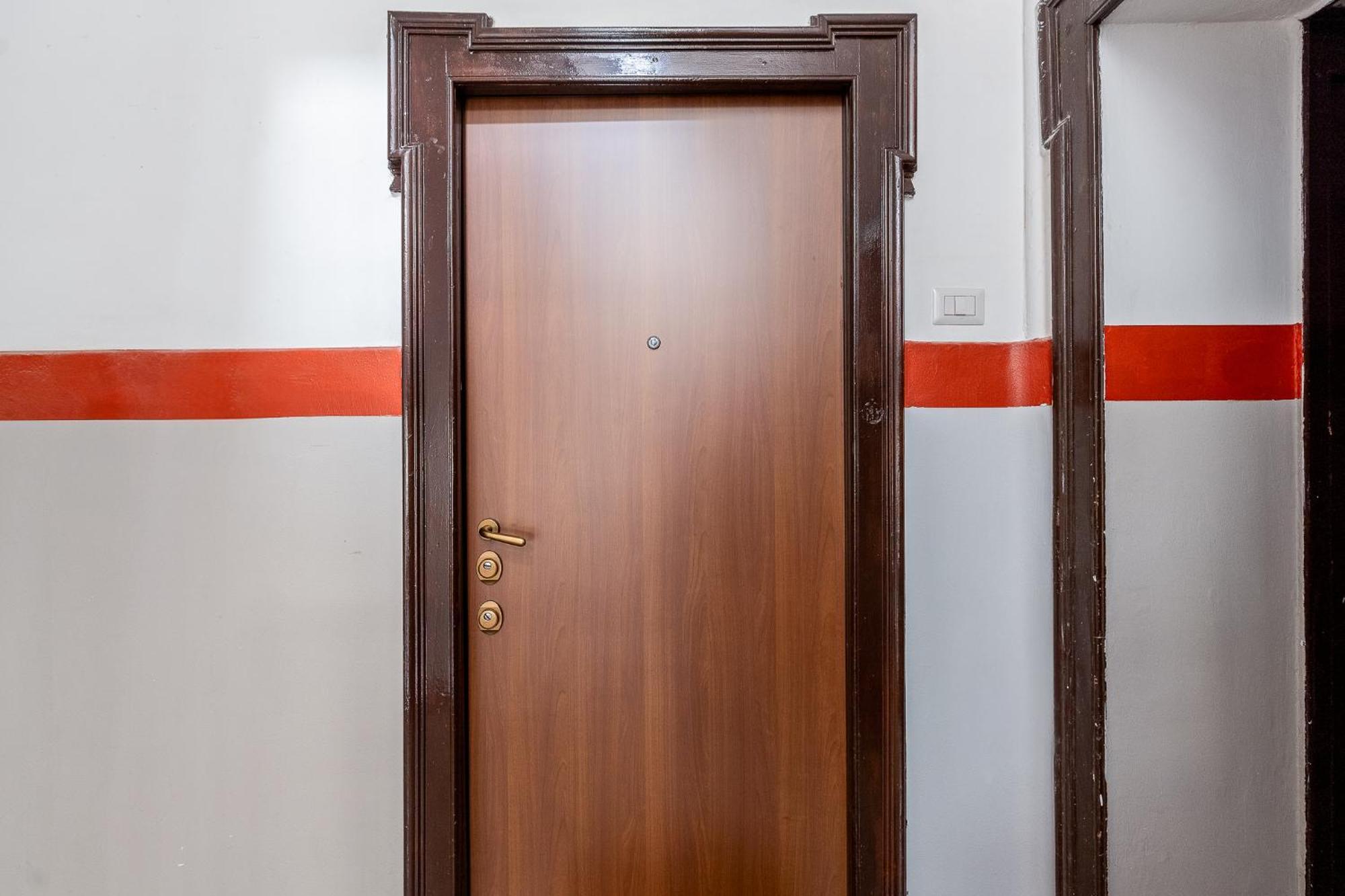 Luxury Apartment - Near Stazione Centrale Milan Exterior photo